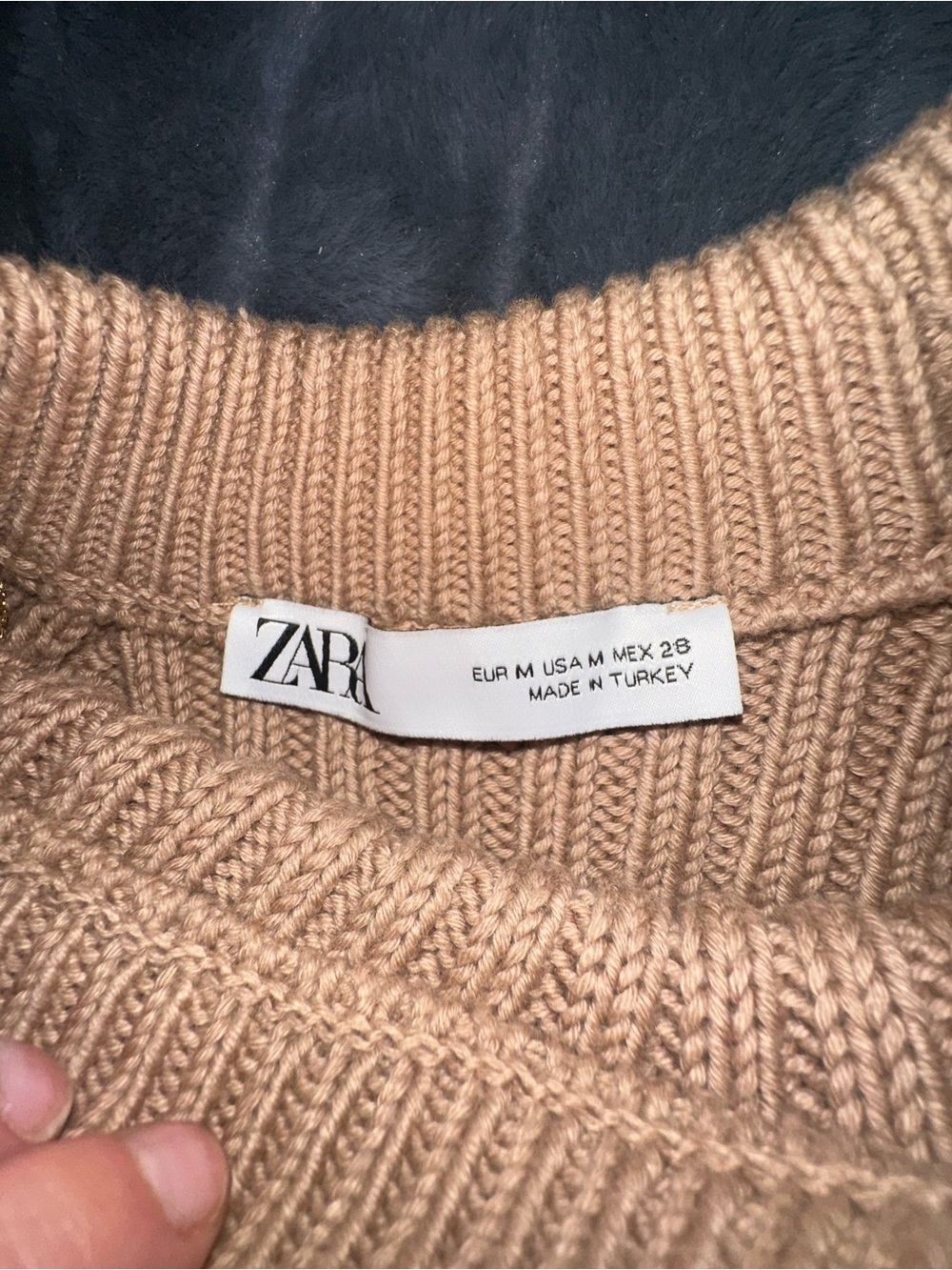 ZARA cropped sweater - Picture 2 of 2